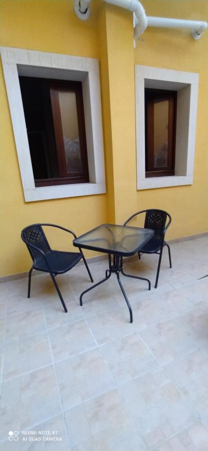 Come A Casa Syrakus Exterior foto